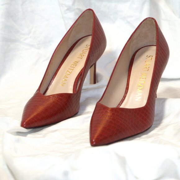 STUART WEITZMAN ‘LANEY’ HEELED PUMPS - Picture 8 of 9